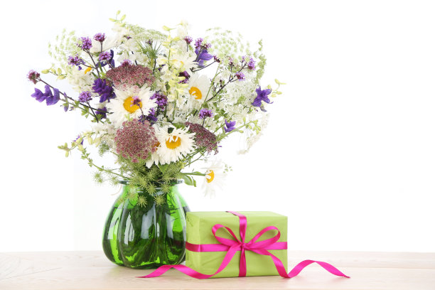 混合花束在白色图片下载