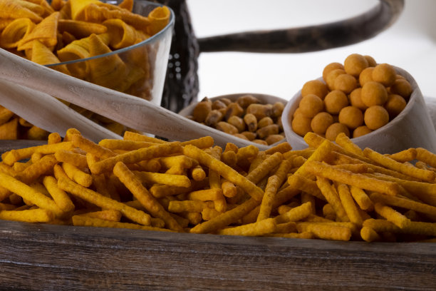 啤酒坚果室内摄影图片下载