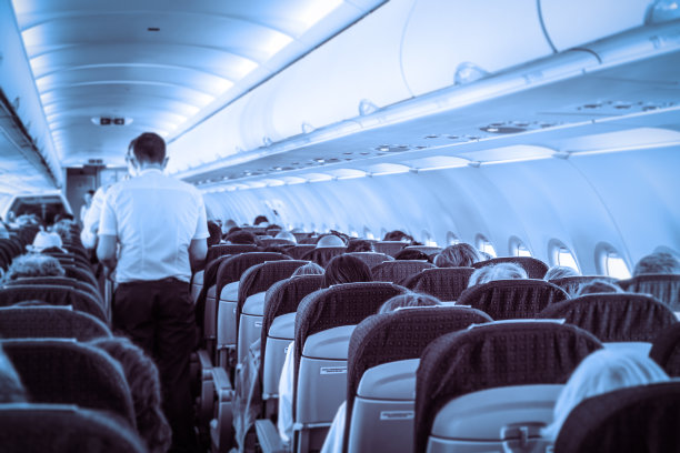 与飞机飞行图片下载