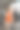 一个女孩小白种人学步的孩子女儿站在洗衣机旁，在厕所里开或关门检查和学习早期发展和成长的恶作剧拷贝空间的概念图片下载