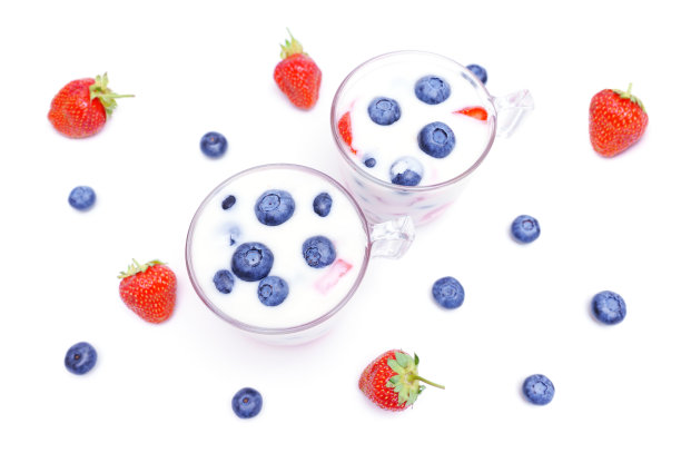 酸奶甜点，新鲜浆果加白图片下载