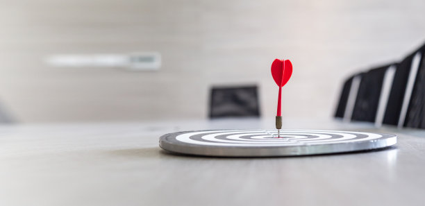 靶心是企业的目标，创业的理念是做得更好，目标营销和企业成功。图片下载