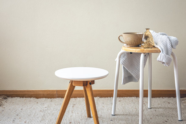 极简主义的家庭静物与装饰细节在房间内部。图片下载