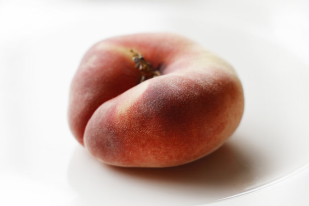 甜甜圈桃子图片下载