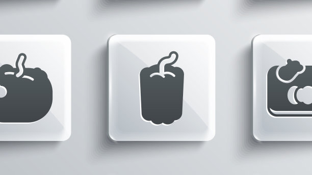 把苹果豌豆和蔬菜放在砧板上图片下载