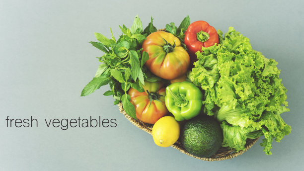 配送健康食品背景。健康纯素素食在蔬菜和水果上的白色，拷贝空间，横幅。购物食品超市和清洁素食的概念。图片下载