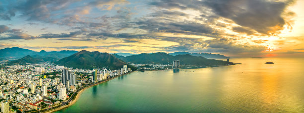 这是越南的海滨城市芽庄图片下载