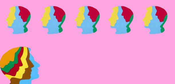 纸头，彩色纸头排成一条线，一个头朝反方向看拷贝空间，粉色背景，创意想法，创意图片下载