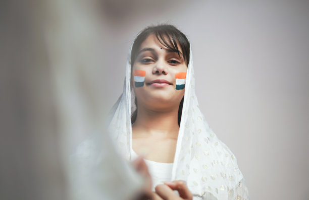 印度少女庆祝独立日(8月15日)。图片下载