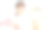 使用智能手机的迷人亚洲女性图片下载