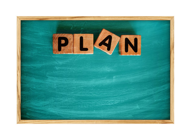 (剪贴路径)平面图写在黑板上的玩具积木上图片下载