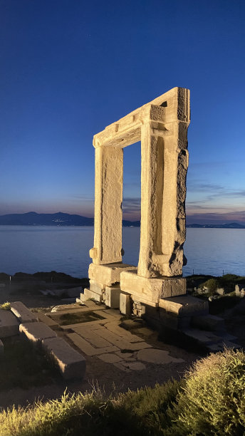 希腊纳克索斯的日落之门图片下载