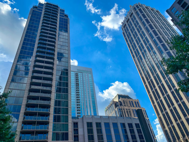 亚特兰大市中心的高楼大厦图片下载