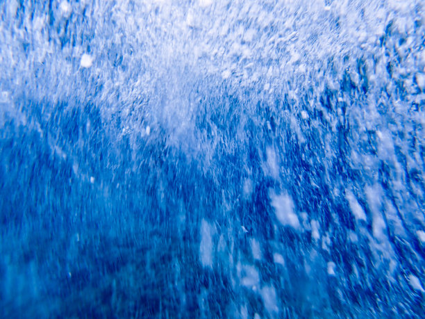 水下气泡图片下载