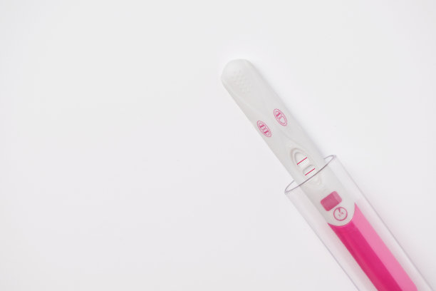 实验室试管妊娠试验阳性。图片下载