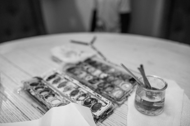 水彩画用品图片下载