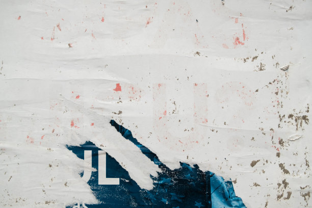 撕破的街道海报背景，有信件和复印空间图片下载