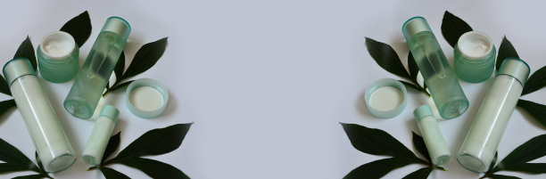 天然有机的护肤霜化妆品，白色底色上分离出绿叶，用于裁剪图片下载