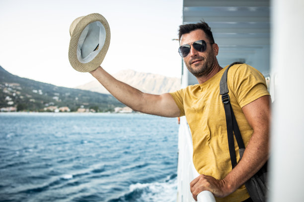 我喜欢度假和乘船旅行图片下载