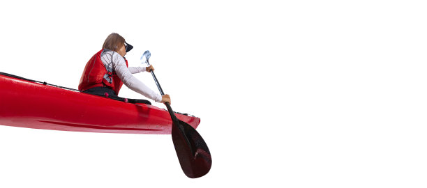 传单。年轻的女运动员在红色的独木舟，皮艇与救生衣和桨孤立在白色的背景。运动，自然，旅行，积极的生活方式的概念图片下载