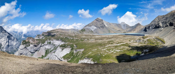 格拉纳兰的湖和湖的全景。旅游热,瑞士。高质量的照片图片下载