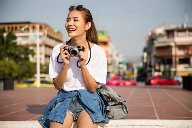 亚洲女性背包客图片下载