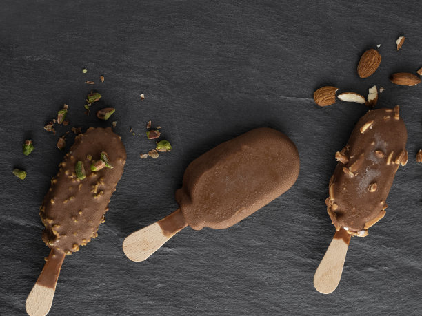 棒状冰淇淋，巧克力冰棍，雪糕，巧克力雪糕图片下载