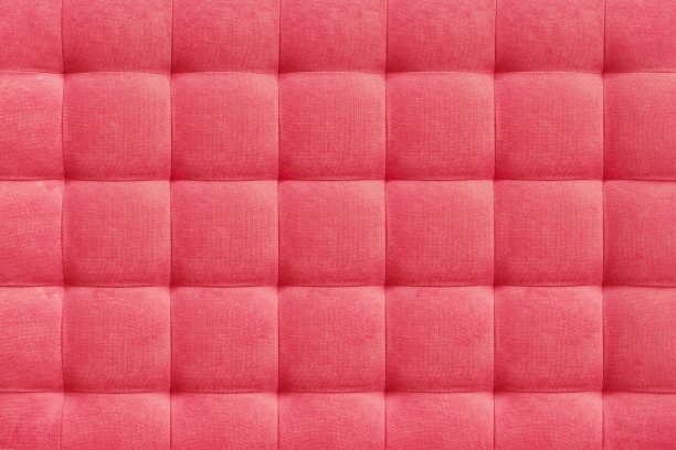 粉红色麂皮皮革背景，经典的方格图案的家具，墙壁，床头板图片下载