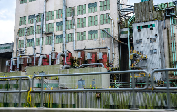 废弃的工厂图片下载