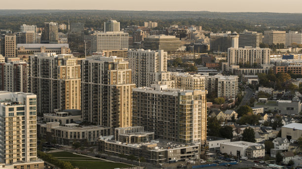 康涅狄格斯坦福德的住宅公寓建筑。图片下载