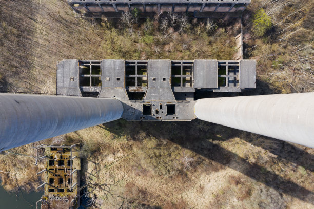 摧毁燃煤电厂图片下载