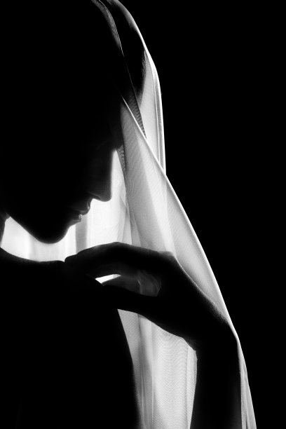 女人在面纱下图片下载