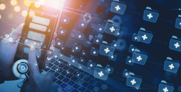 医生手牵手手机聊天机器人对话app界面和人工智能技术处理虚拟助手与客户支持信息。图片下载