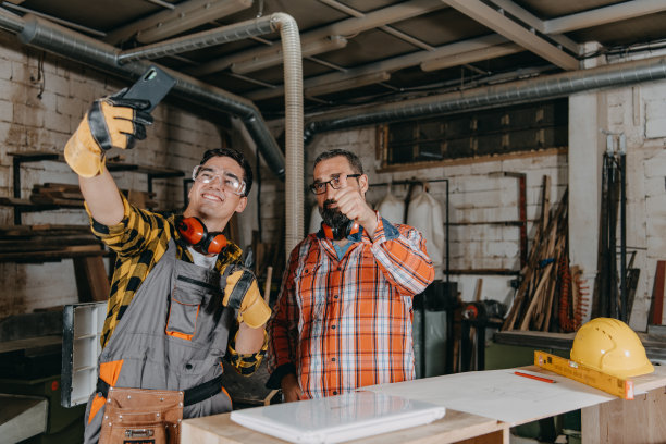 我们给同事发张照片吧图片下载