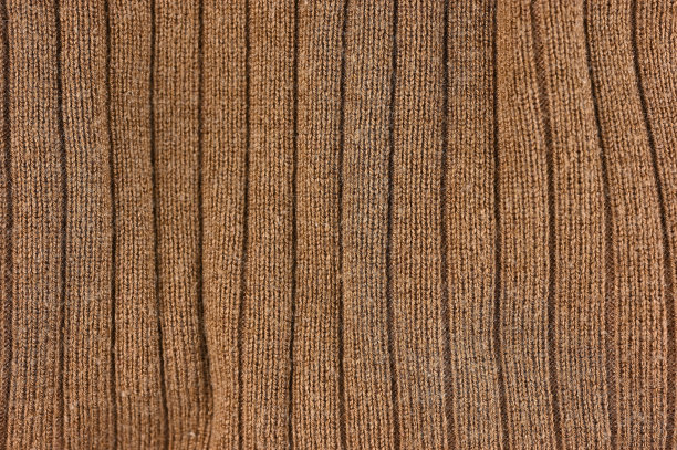 看起来柔软舒适的棕色毛衣图片下载