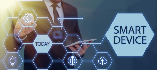 手写标志智能设备。概念含义能够连接共享的电子设备与用户互动，商人拿着平板电脑和笔指向图案与S。图片下载