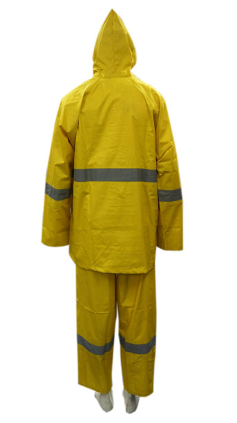 黄色雨衣的照片，这件雨衣是由PVC制成的图片下载