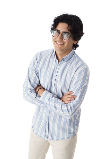 帅哥对着镜头微笑图片下载