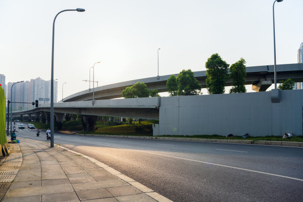 日出的城市立交桥图片下载