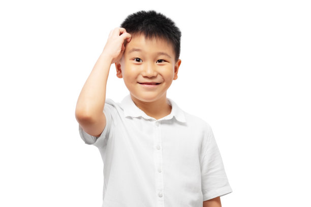 困惑的有趣的孩子用手抓挠头图片下载