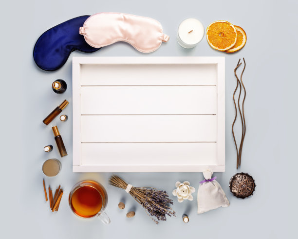 在木制托盘周围设置良好的睡眠图片下载