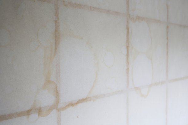 障子用的纸会随着时间的推移而变色。图片下载