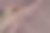 女人的手触摸着精致的自然织物图片下载