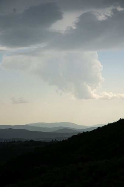 日落剪影山美术图片下载