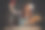 复古风格。年轻迷人的红发女孩与长卷发像女孩的复兴时代孤立在黑暗的背景。时代比较、美、艺术、绘画图片下载