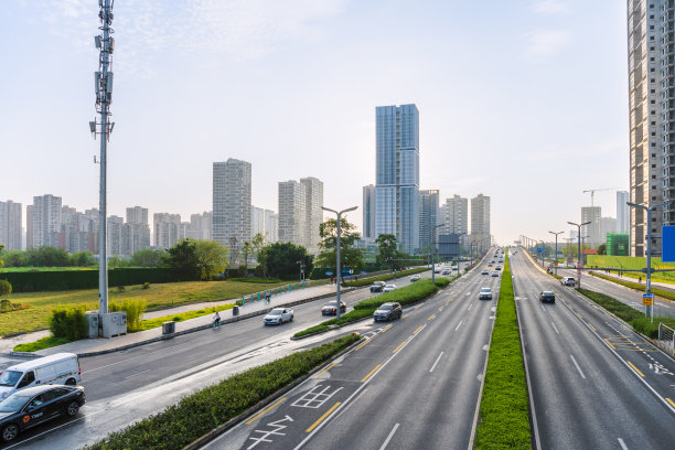 日出:成都现代城市建筑图片下载