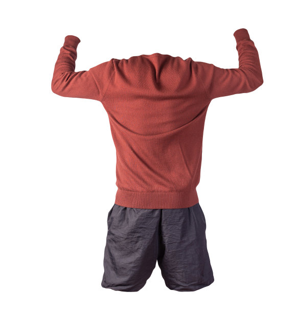 针织毛衣和短裤孤立在白色背景。每天穿的衣服图片下载