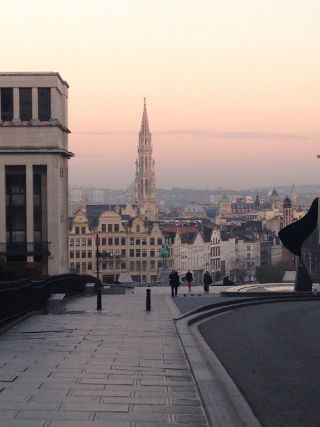 布鲁塞尔的黎明图片下载