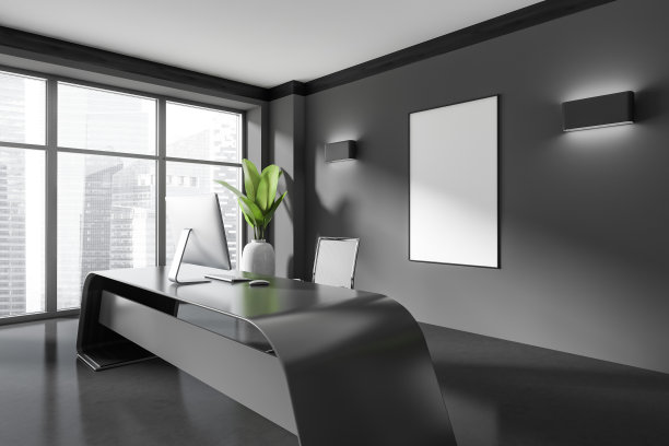 灰色办公室内部办公桌，配有电脑和全景窗。模型的海报图片下载
