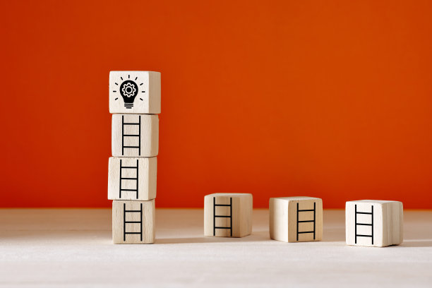 产生一个创造性的想法和头脑风暴的概念图片下载